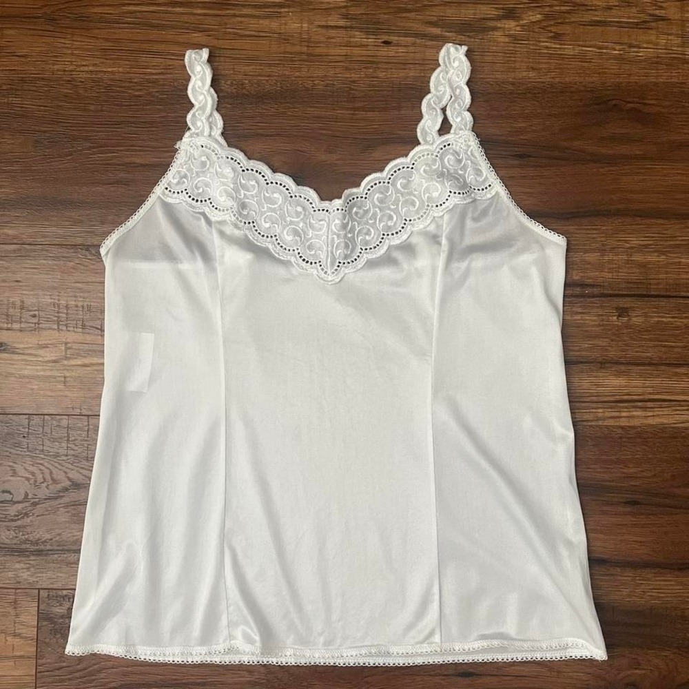 Vintage White Cami Slip Embroidered Neckline Lace Straps Silky Women‎ M Coquette